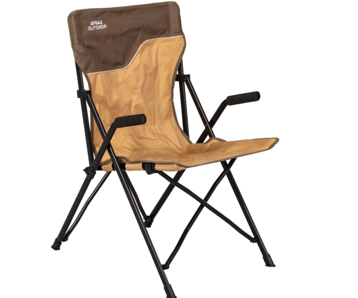 ÇELİK KATLANIR KAMP SANDALYESİ – 120 kg Kapasiteli, Su Geçirmez ve Kolay Temizlenir – Plastik Kolçaklar